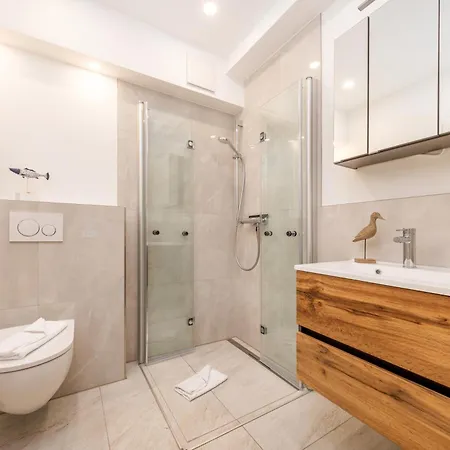 Ostsee W22 In Direkt Am Mit Ueberdachtem Balkon Daire