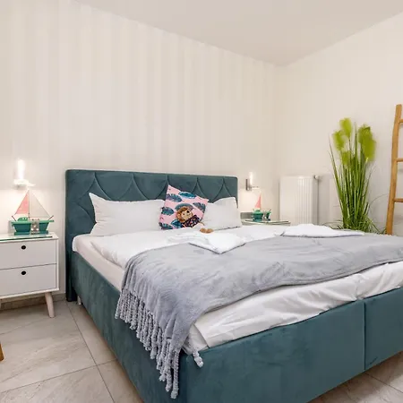 Ostsee W22 In Direkt Am Mit überdachtem Balkon Apartment 4*