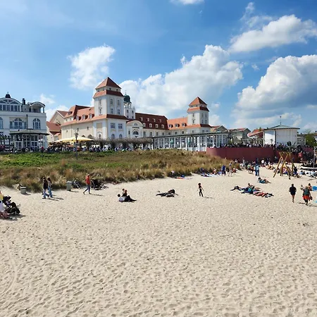 Apartment Ostsee W22 In Direkt Am Mit überdachtem Balkon